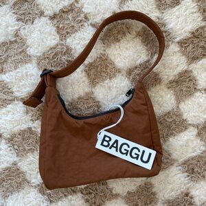 Baggu | NWT Brown Nylon Shoulder Bag